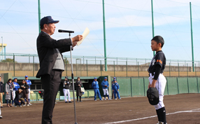 ピノキオ薬局杯秋季学童野球大会の閉会式が行われました。