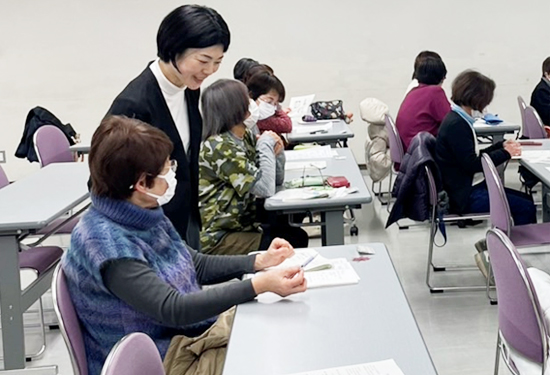 各務原市の生涯学習講座・薬剤師が伝えたい女性のための「くすり」学でピノキオ薬局の薬剤師が講師を務めました。